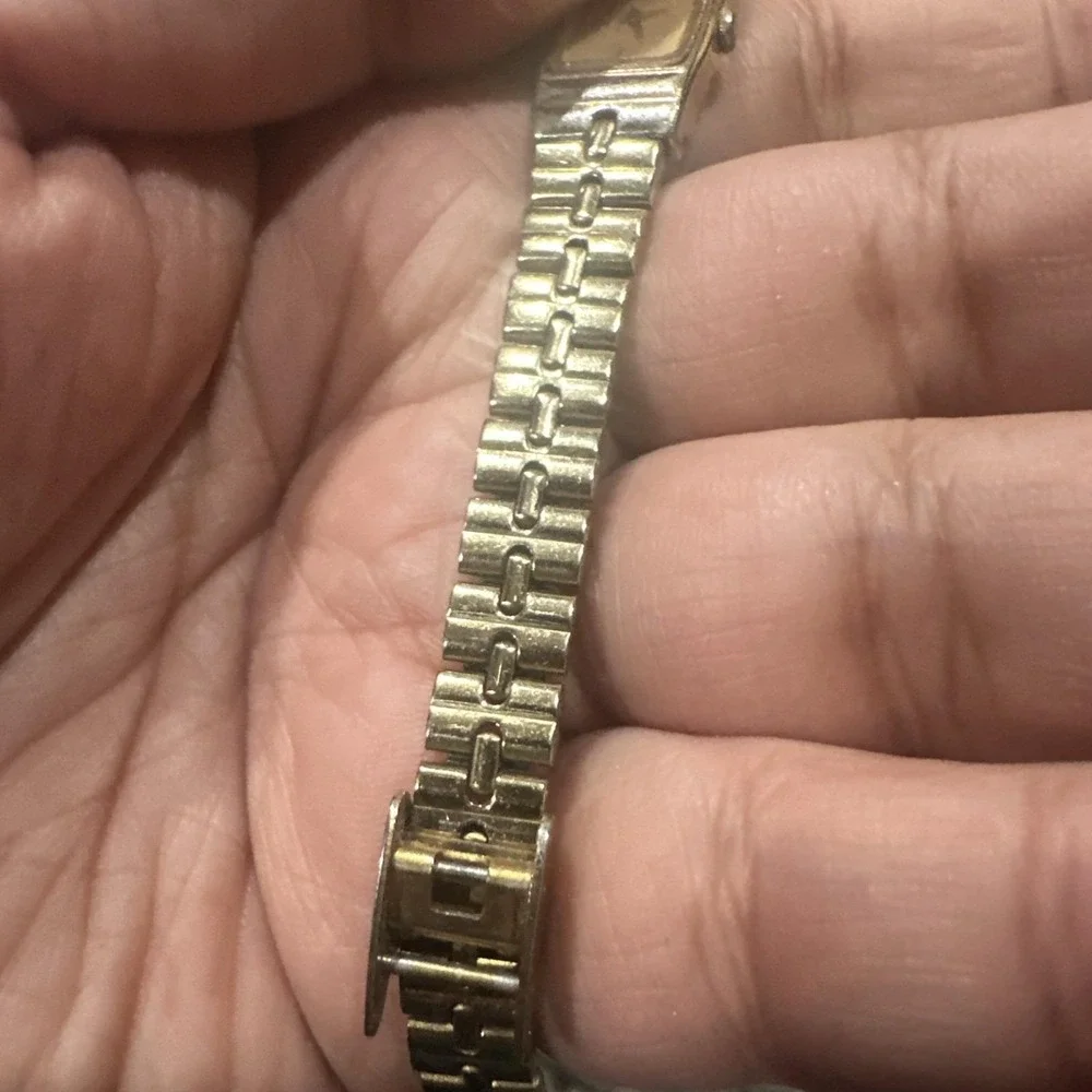 Working Vintage Seiko‎ Women's 13mm Gold Tone Bracelet Watch 2e20-6500 Fit 6.5in